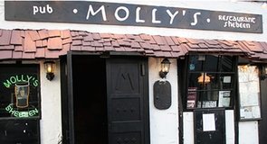 11. Molly's Pub & Shebeen