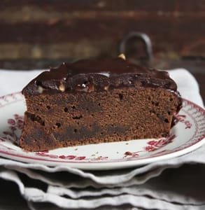 Foto von Frontier Co-op's Regal Chocolate Cake