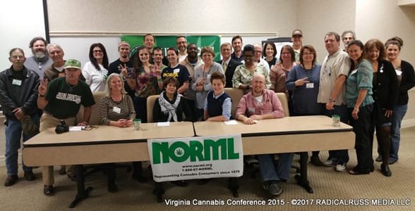 Foto van een NORML-conferentie in Richmond, Virginia