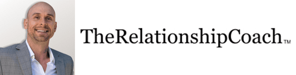 Il colpo alla testa di Devon Lommis e il logo di Relationship Coach