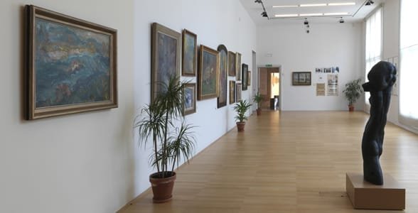 Foto van het Museum voor Moderne Kunst in Ljubljana