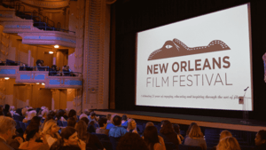 Fotografie promítání filmu na filmovém festivalu v New Orleans