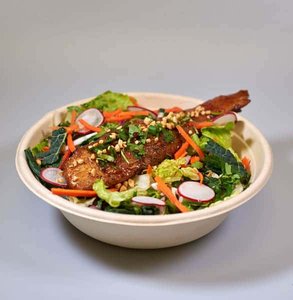 Foto van een Num Pang-salade