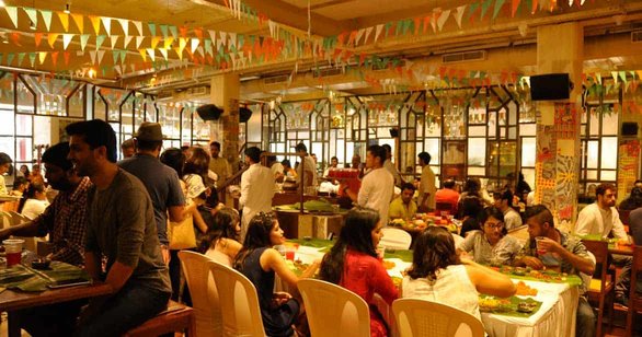 Fotografie interiéru jídelny v Bombaji