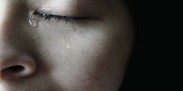 Fotografie plačící ženy